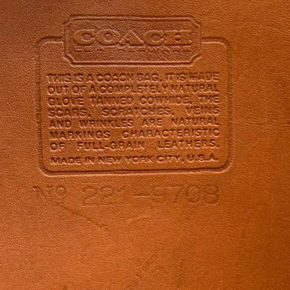 Vintage Coach Large Tote in British Tan - Picture 5 of 14